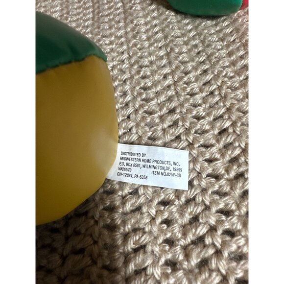 Set Of 3 Multicolor Juggling Balls Filled With Colored Plastic Pellets - Picture 4 of 5